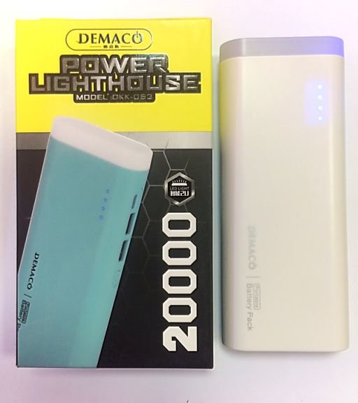 Внешнее ЗУ Power Bank Demaco DKK-053 20000mAh белое с фонариком