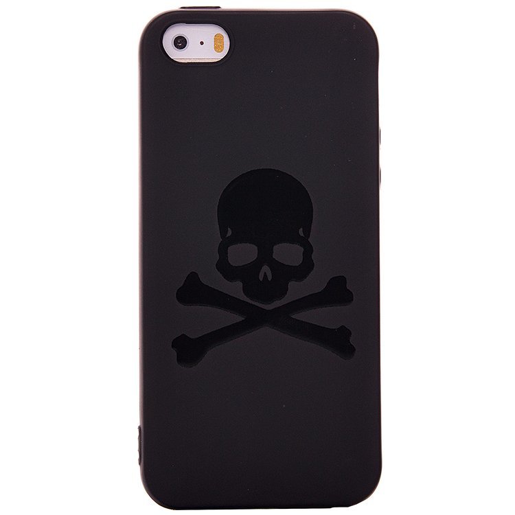 Накладка SC043 Soft Touch iPhone 5 (001) ЧЕРЕП черная