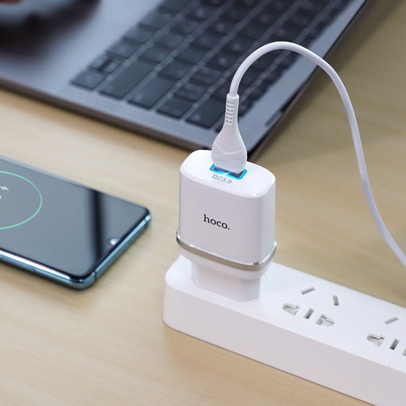 СЗУ HOCO C12Q, 1*USB QC3.0 18W + кабель Type-C, белое