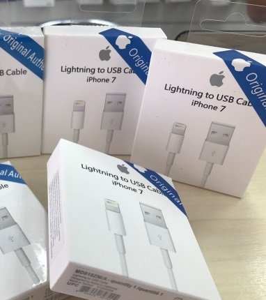 USB кабель на iPhone 5 FOXCONN в коробке