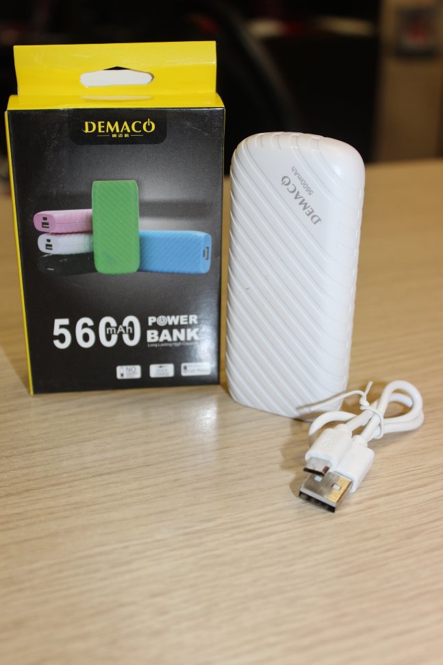 Внешнее ЗУ Power Bank Demaco DKК-А10 5600mAh белое