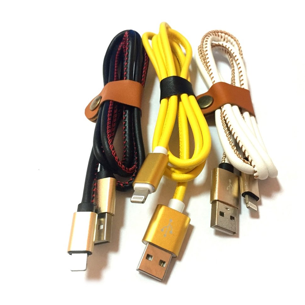 USB кабель на iPhone 5 КОЖА черный
