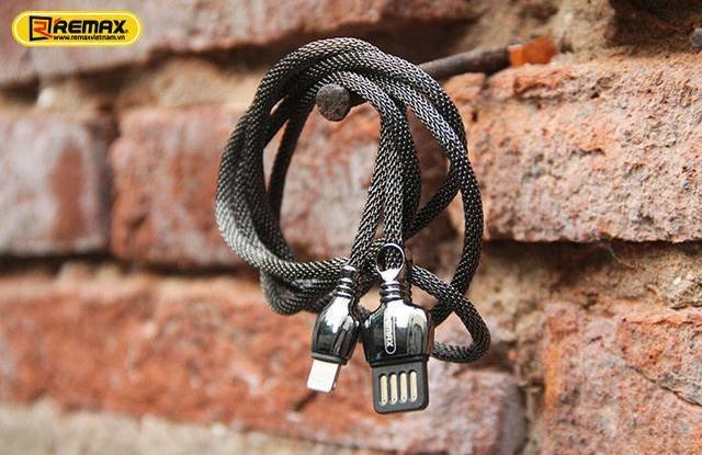 USB кабель на iPhone 5 REMAX King RC-063i черный